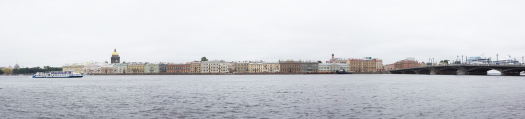 Fototapeta na wymiar San Petersburgo