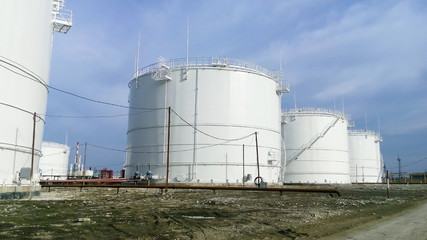 Storage tanks for petroleum products