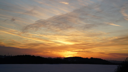 Fototapeta premium Sonnenuntergang über Radevormwald 8