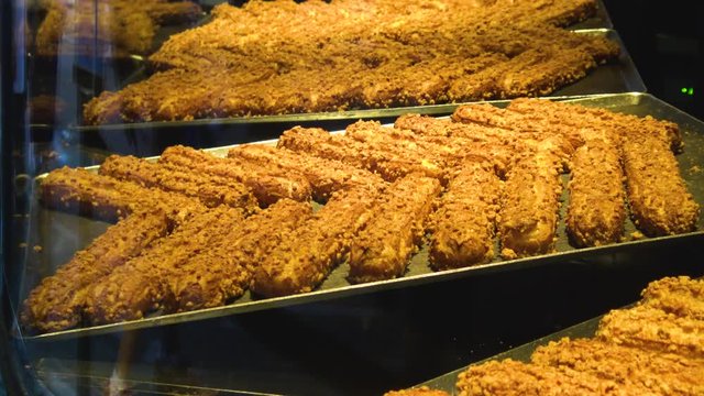 A close-up croquant choui on tray
