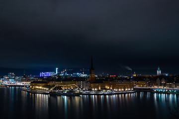 Fototapeta na wymiar riddarholmen in stockholm at night