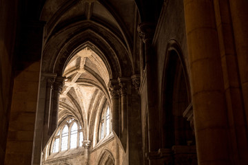Fototapeta premium Interior of the church of The Hieronymites Monastery Mosteiro dos Jeronimos. This UNESCO World Heritage site is located in the Belem district of Lisbon, Portugal.