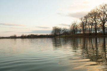 Obraz premium calm sunset at the lake