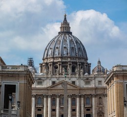 Fototapeta na wymiar Dome of St. Peter's Basilica in Vatican City, Italy