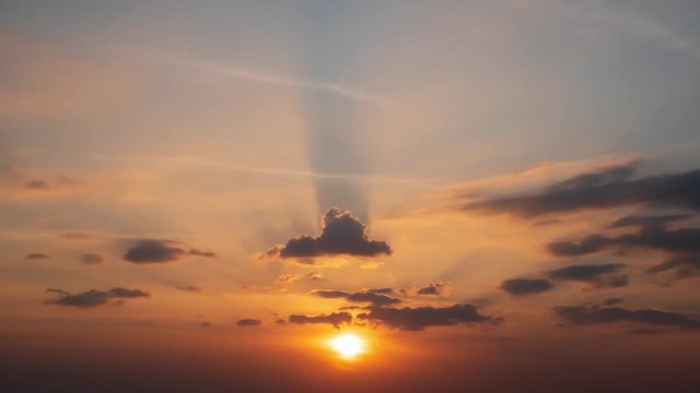 Time lapse video video Scene of Colorful sunset with Moving clouds background in nature and travel concept.