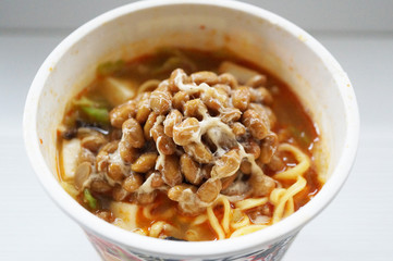 カップラーメン