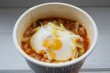 カップラーメン