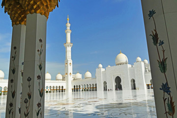 Sheikh Zayed Grand Mosque located in Abu Dhabi open to public, United Arab Emirates