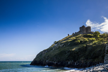 Fototapeta na wymiar Festung am Meer - Wales