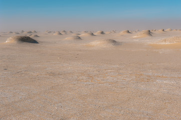 Saharalandschaft im Sandsturm