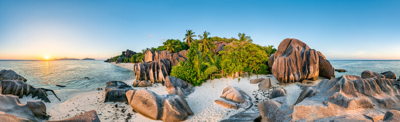 Coucher du soleil à Anse Source d& 39 Argent, La Digue, Seychelles
