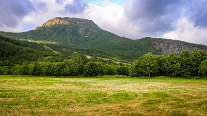 Fototapeta na wymiar Beautiful nature of Norway, mountains