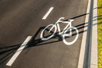Radweg - Fahrradschutzstreifen