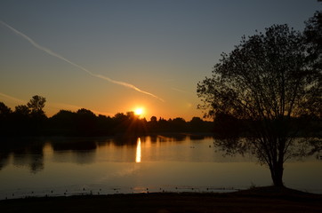 Naklejka premium Sonnenaufgang See