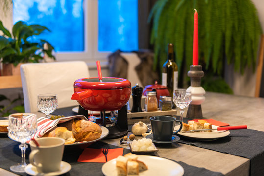 Swiss cheese fondue