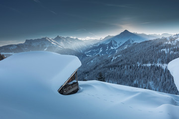 Wintermorgen im Schigebiet