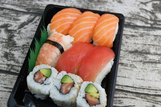 Plateau de sushi