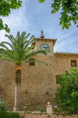 Uhrenturm der Kirche von Fornalutx, Mallorca