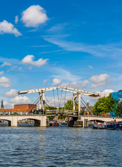 Naklejka premium Magere Brug 