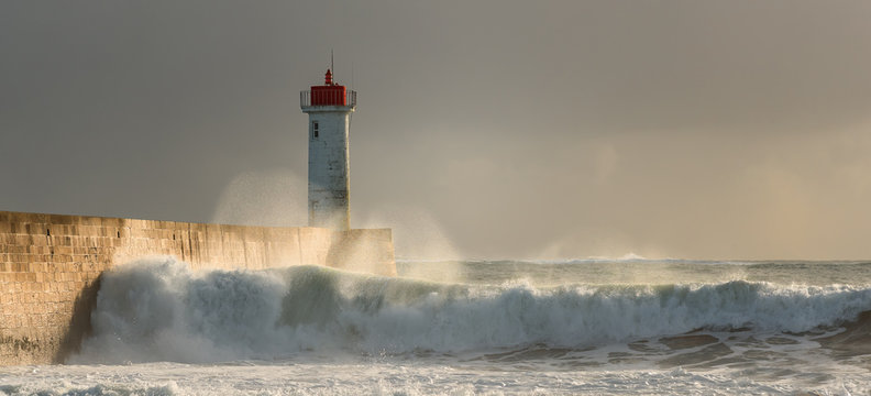Audierne Lighthouse with waves