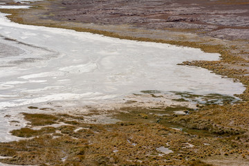 Laguna en el desierto Chile