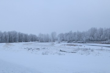 Obraz premium Frozen Winter River