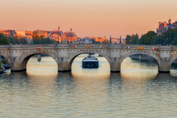 Paris. City Quay.