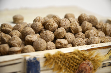 Bran in a wooden box