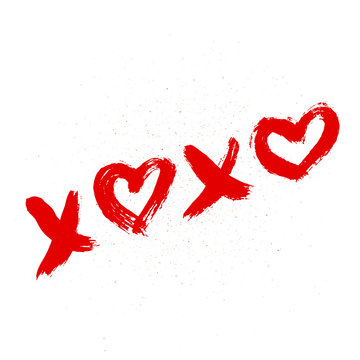 XOXO hand phrase with heart written with red lipstick on white background. Hugs and kisses sign. Grunge brush lettering XO. Easy to edit template for Valentine&rsquo;s day greeting card, poster, flyer, etc.
