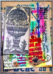  Alchimie. Collage van esoterische documenten met aas van tarotbekers, chemische formules en I King © Rosario Rizzo