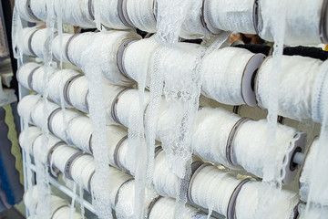 Lace/clothing accessories