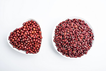 Red bean and red bean contrast chart / round red beans and oval red beans