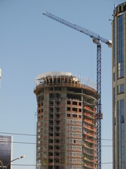 Fototapeta na wymiar Novosibirsk, the construction of a skyscraper