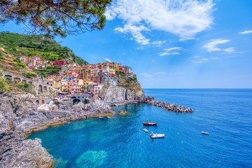 Naklejka premium Manarola is a beautiful small town in the province of La Spezia, Liguria, north of Italy and one of the five Cinque terre.