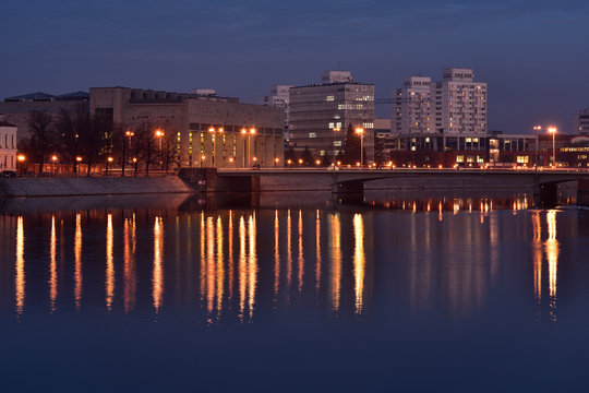 รูปภาพWierzowiec เลือกดูภาพถ่ายสต็อก เวกเตอร์ และวิดีโอ78 Adobe Stock