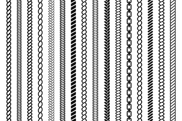 Set of chain and rope brushes. Seamless nautical ropes and chains isolated on background © Yevhenii