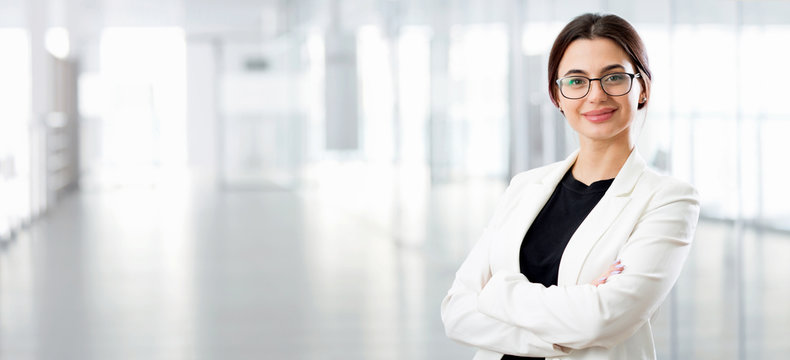 Young beautiful business woman