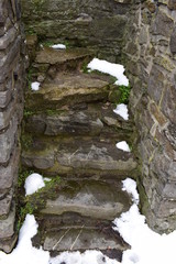 Bruchsteintreppe im Schnee