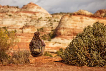 The girl travels to America in the autumn