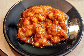 ホルモン焼きの生肉