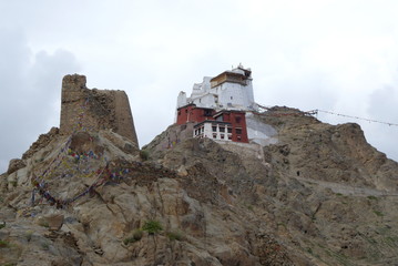 Fototapeta na wymiar Namgyal Tsemo Gompa in Leh