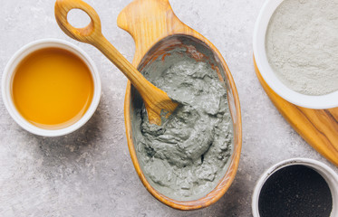 facial mask by activated charcoals powder clay and vinegar