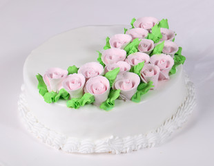 Cake with cream flowers