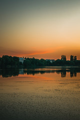 Fototapeta na wymiar Sunset over the Vyshenka Lake in Vinnytsia, Ukraine