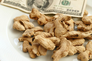 dry ginger and white for $ 100 USD on a platter, ginger prices have increased,