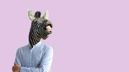 Poster Im Rahmen Zeitgenössische Kunstcollage. Lustiger lachender Zebrakopf auf menschlichem Körper im Geschäftshemd. ClipArt, negativer Raum. © Free_styler