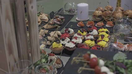 Food on furshet table