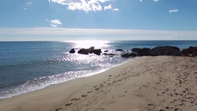 Video grabado con dron, sin edici&oacute;n de color 