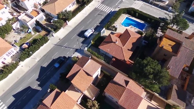 Im&aacute;genes de un vecindario de Tarragona grabado con un dron