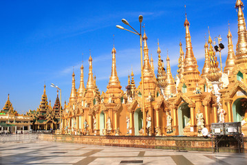 Fototapeta premium Golden stupas in Shwedagon Zedi Daw, Yangon, Myanmar